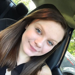 Meet your Posher, Skylar